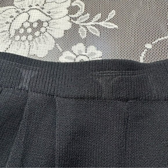 St. John Evening Santana Knit High Waisted Tapered Pant Elastic Waist black Sz 2 - Picture 6 of 12